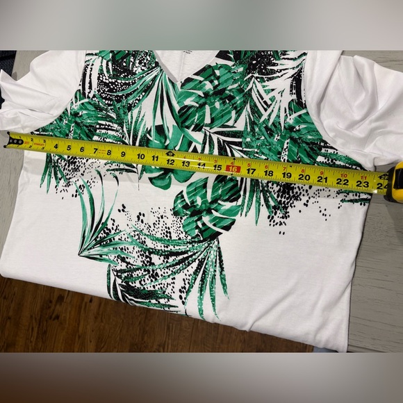 Coral Bay White and Green Tropical Print Blouse with  3/4 Sleeves size  1X - Picture 9 of 9